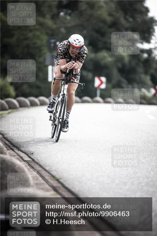 21.06.2026 - 29. Vierlanden-Triathlon H.Heesch http://msf.ph/oto/9906463 21.06.2026 09:20:01 Radfahren 32, 298 meine-sportfotos.de