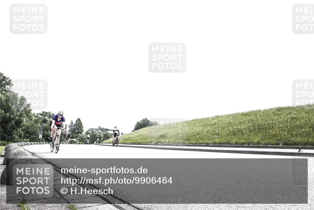 21.06.2026 - 29. Vierlanden-Triathlon H.Heesch http://msf.ph/oto/9906464 21.06.2026 11:33:31 Radfahren 54, 238, 255, 894 meine-sportfotos.de