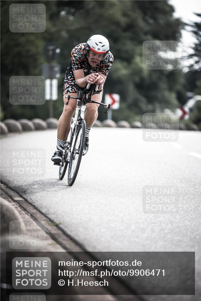 21.06.2026 - 29. Vierlanden-Triathlon H.Heesch http://msf.ph/oto/9906471 21.06.2026 09:20:01 Radfahren 32, 298 meine-sportfotos.de