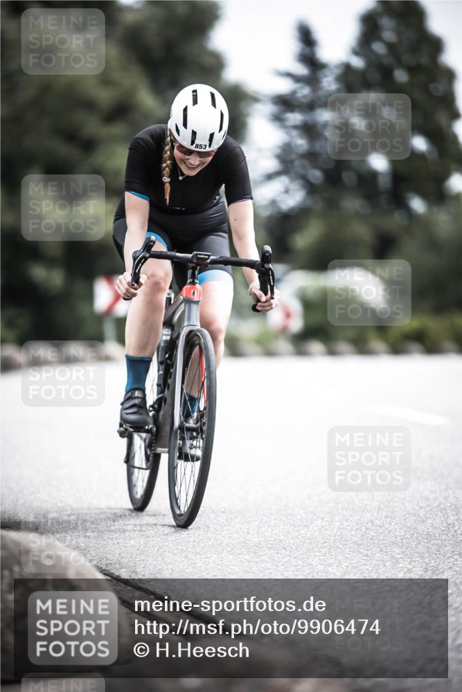 21.06.2026 - 29. Vierlanden-Triathlon H.Heesch http://msf.ph/oto/9906474 21.06.2026 11:41:07 Radfahren 853 meine-sportfotos.de