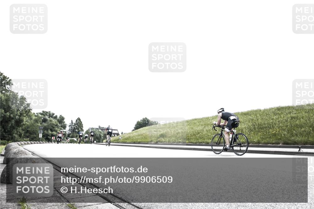 21.06.2026 - 29. Vierlanden-Triathlon H.Heesch http://msf.ph/oto/9906509 21.06.2026 11:33:51 Radfahren 701 meine-sportfotos.de
