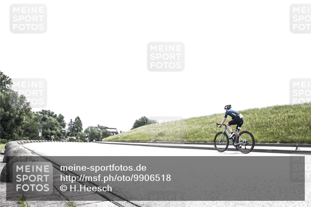 21.06.2026 - 29. Vierlanden-Triathlon H.Heesch http://msf.ph/oto/9906518 21.06.2026 11:34:02 Radfahren  meine-sportfotos.de