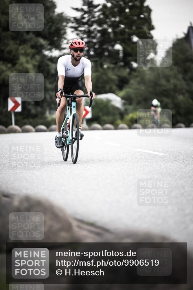 21.06.2026 - 29. Vierlanden-Triathlon H.Heesch http://msf.ph/oto/9906519 21.06.2026 10:24:55 Radfahren 33, 253, 577 meine-sportfotos.de