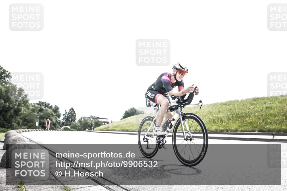 21.06.2026 - 29. Vierlanden-Triathlon H.Heesch http://msf.ph/oto/9906532 21.06.2026 11:34:10 Radfahren 18, 657, 675, 859, 890 meine-sportfotos.de