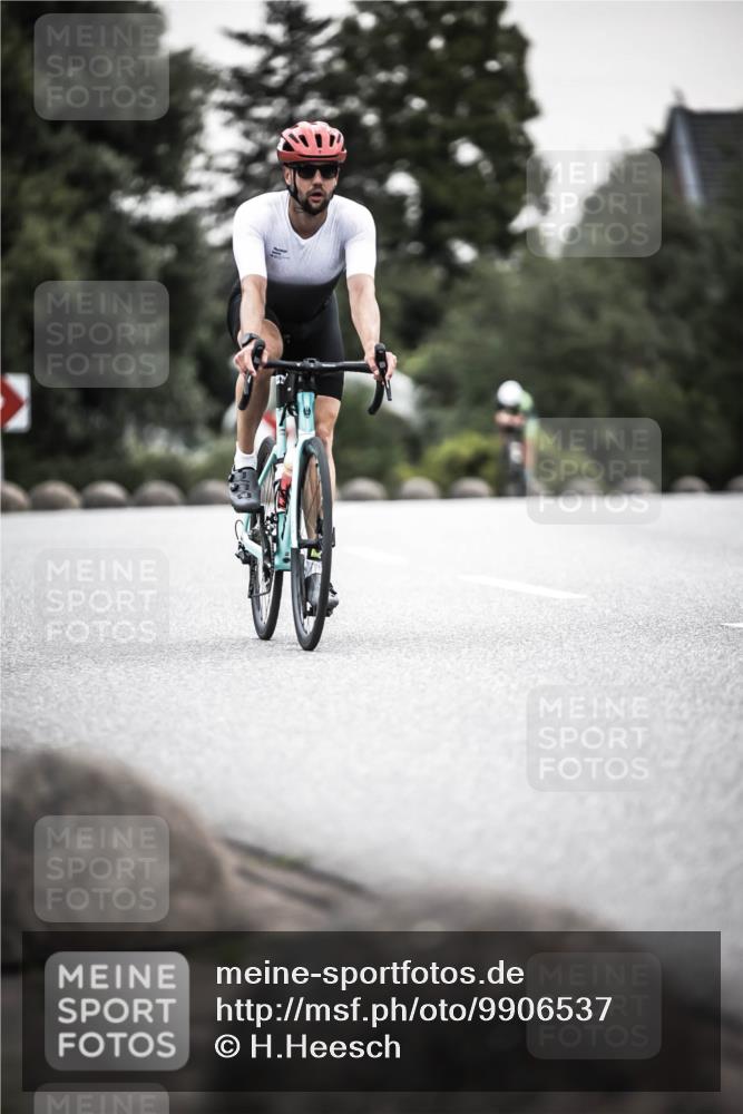 21.06.2026 - 29. Vierlanden-Triathlon H.Heesch http://msf.ph/oto/9906537 21.06.2026 10:24:55 Radfahren 33, 253, 577 meine-sportfotos.de