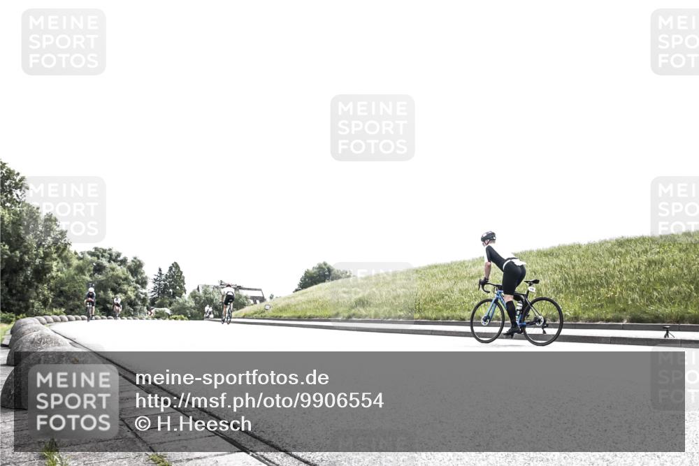 21.06.2026 - 29. Vierlanden-Triathlon H.Heesch http://msf.ph/oto/9906554 21.06.2026 11:34:30 Radfahren 97, 793, 881 meine-sportfotos.de