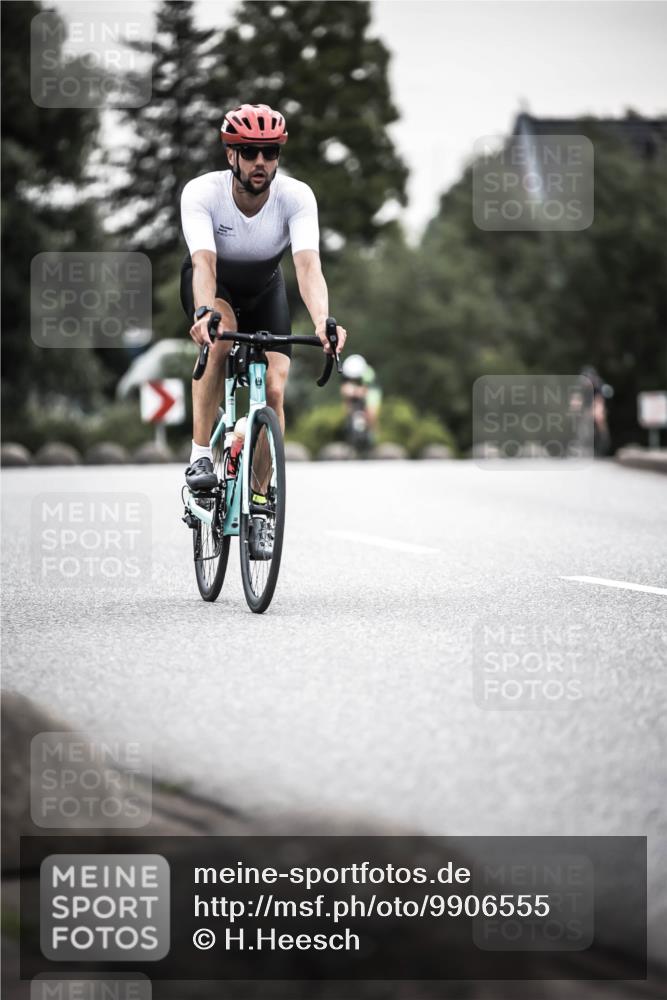 21.06.2026 - 29. Vierlanden-Triathlon H.Heesch http://msf.ph/oto/9906555 21.06.2026 10:24:56 Radfahren 33, 253, 480, 577 meine-sportfotos.de