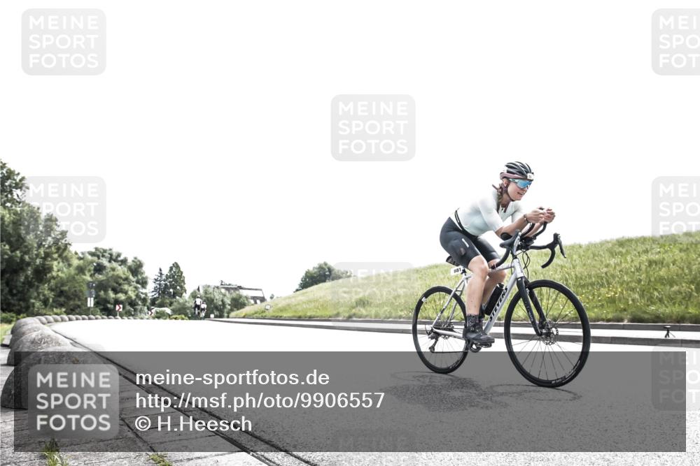21.06.2026 - 29. Vierlanden-Triathlon H.Heesch http://msf.ph/oto/9906557 21.06.2026 11:34:34 Radfahren 793, 881 meine-sportfotos.de