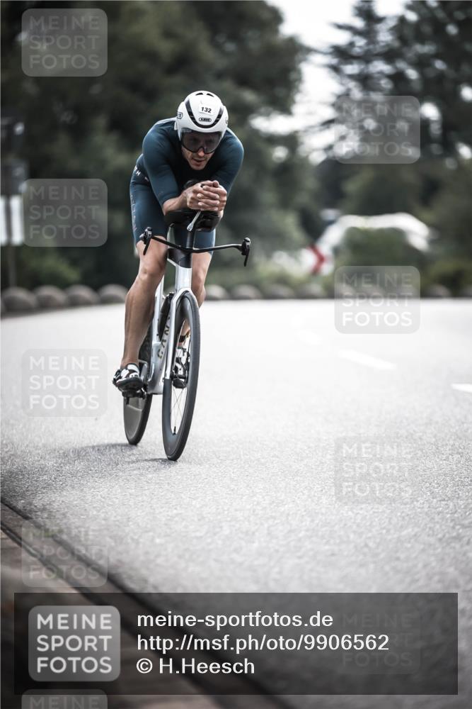 21.06.2026 - 29. Vierlanden-Triathlon H.Heesch http://msf.ph/oto/9906562 21.06.2026 09:20:24 Radfahren 132 meine-sportfotos.de