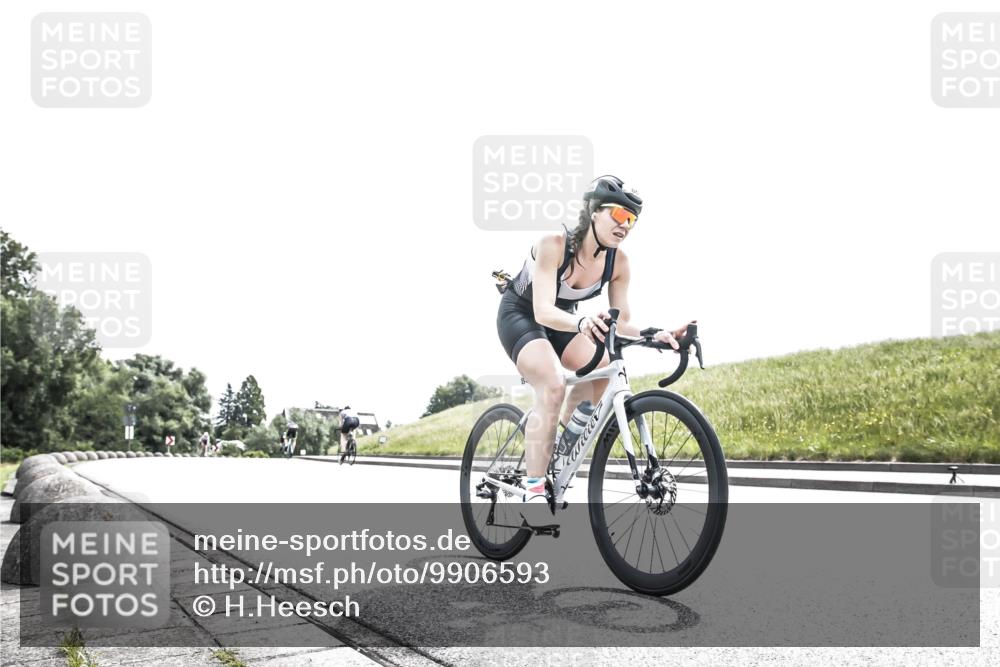 21.06.2026 - 29. Vierlanden-Triathlon H.Heesch http://msf.ph/oto/9906593 21.06.2026 11:35:10 Radfahren 869 meine-sportfotos.de