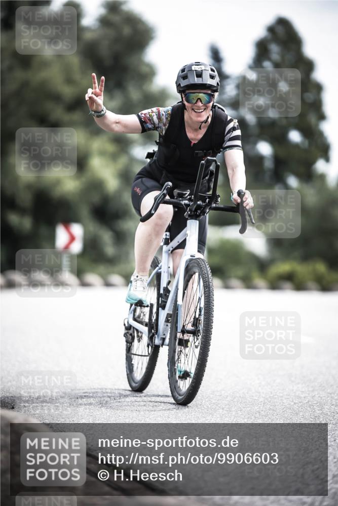 21.06.2026 - 29. Vierlanden-Triathlon H.Heesch http://msf.ph/oto/9906603 21.06.2026 11:41:28 Radfahren 137, 236, 299, 643, 649, 652, 659, 744, 855 meine-sportfotos.de