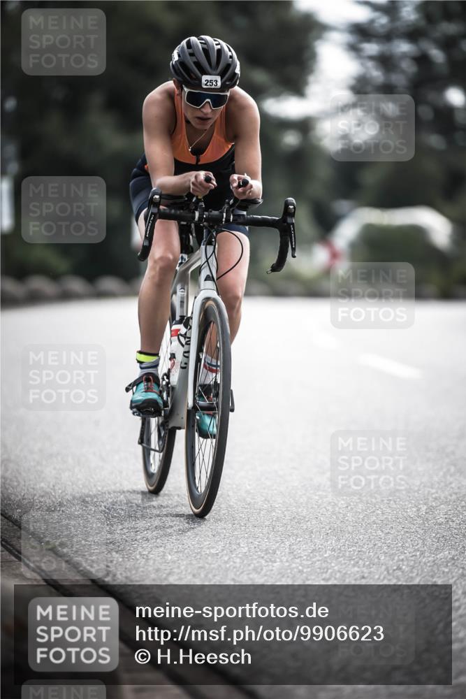 21.06.2026 - 29. Vierlanden-Triathlon H.Heesch http://msf.ph/oto/9906623 21.06.2026 09:20:43 Radfahren 45, 253 meine-sportfotos.de