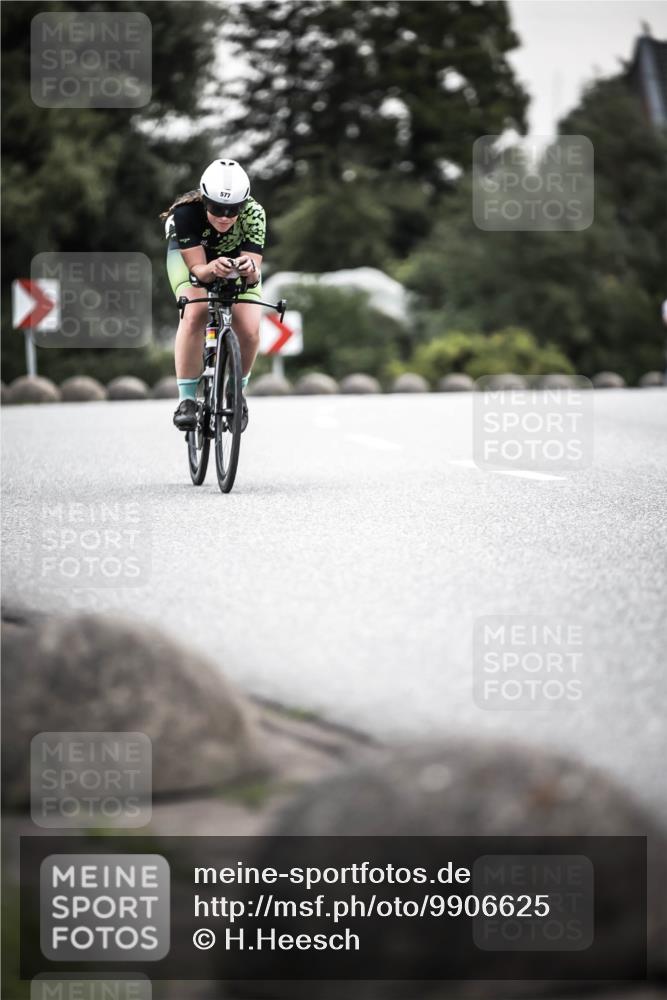 21.06.2026 - 29. Vierlanden-Triathlon H.Heesch http://msf.ph/oto/9906625 21.06.2026 10:25:01 Radfahren 42, 210, 253, 480, 577 meine-sportfotos.de