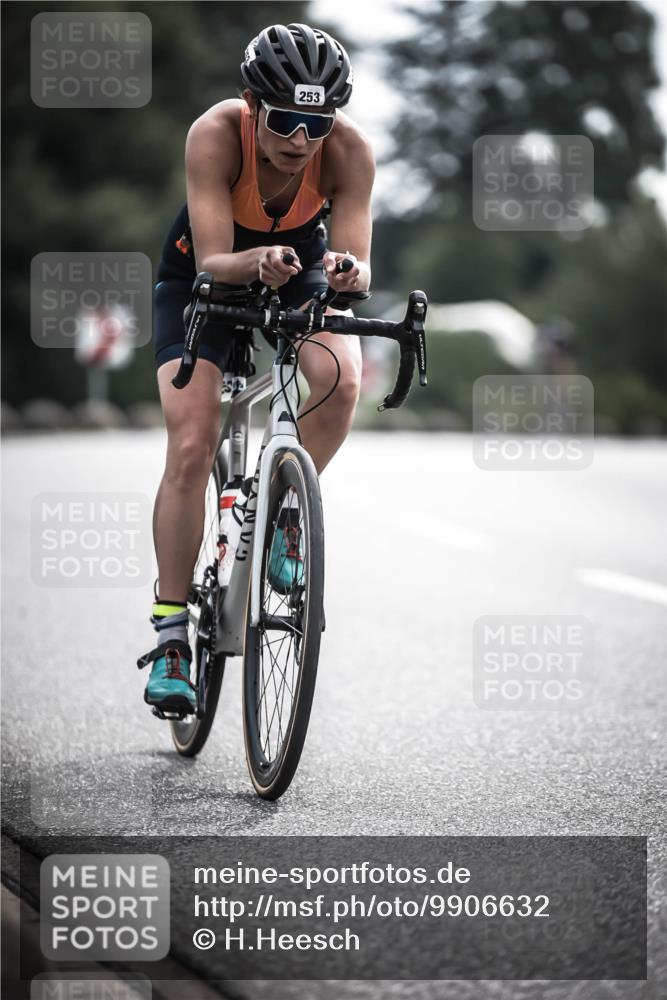 21.06.2026 - 29. Vierlanden-Triathlon H.Heesch http://msf.ph/oto/9906632 21.06.2026 09:20:43 Radfahren 45, 253 meine-sportfotos.de