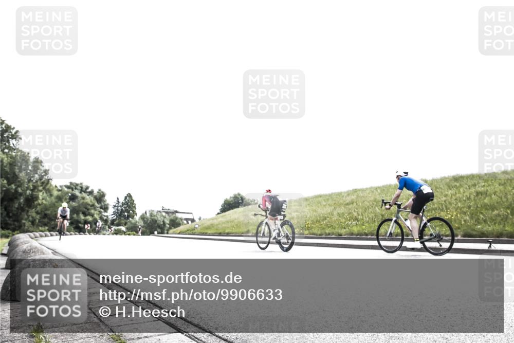 21.06.2026 - 29. Vierlanden-Triathlon H.Heesch http://msf.ph/oto/9906633 21.06.2026 11:36:08 Radfahren 696, 710, 837 meine-sportfotos.de
