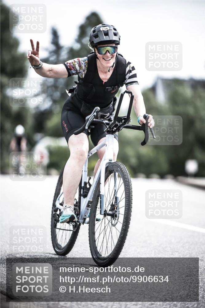 21.06.2026 - 29. Vierlanden-Triathlon H.Heesch http://msf.ph/oto/9906634 21.06.2026 11:41:28 Radfahren 137, 236, 299, 643, 649, 652, 659, 744, 855 meine-sportfotos.de