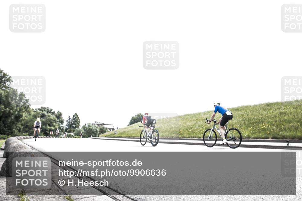 21.06.2026 - 29. Vierlanden-Triathlon H.Heesch http://msf.ph/oto/9906636 21.06.2026 11:36:08 Radfahren 696, 710, 837 meine-sportfotos.de