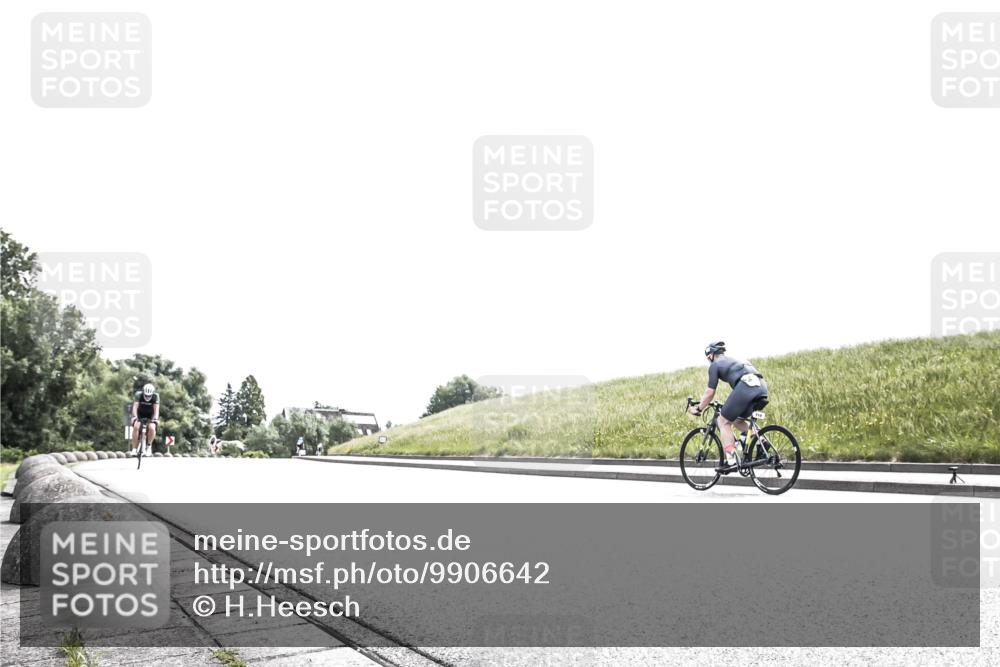 21.06.2026 - 29. Vierlanden-Triathlon H.Heesch http://msf.ph/oto/9906642 21.06.2026 11:36:15 Radfahren 771, 888 meine-sportfotos.de