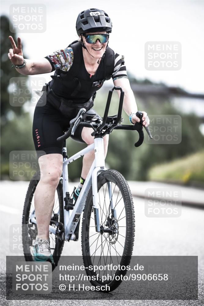 21.06.2026 - 29. Vierlanden-Triathlon H.Heesch http://msf.ph/oto/9906658 21.06.2026 11:41:28 Radfahren 137, 236, 299, 643, 649, 652, 659, 744, 855 meine-sportfotos.de
