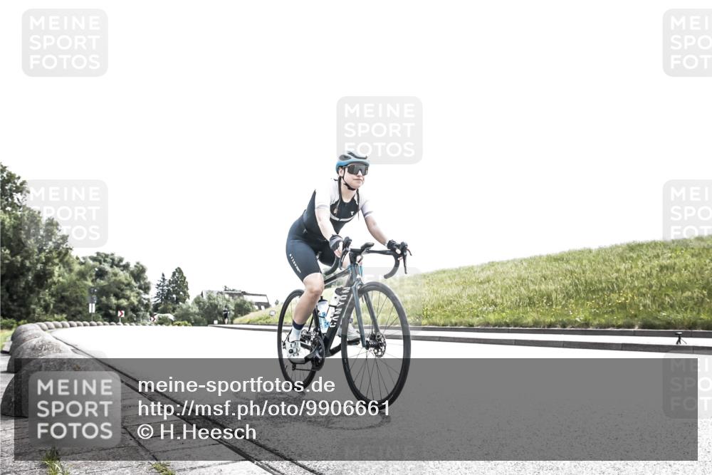 21.06.2026 - 29. Vierlanden-Triathlon H.Heesch http://msf.ph/oto/9906661 21.06.2026 11:36:35 Radfahren 226, 653, 841 meine-sportfotos.de