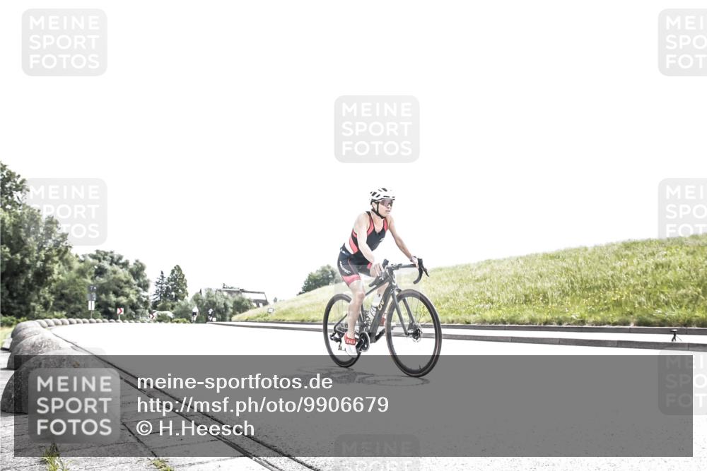 21.06.2026 - 29. Vierlanden-Triathlon H.Heesch http://msf.ph/oto/9906679 21.06.2026 11:37:04 Radfahren 100, 847 meine-sportfotos.de