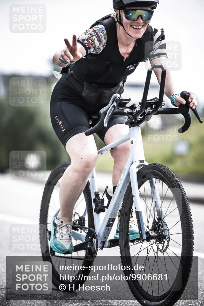 21.06.2026 - 29. Vierlanden-Triathlon H.Heesch http://msf.ph/oto/9906681 21.06.2026 11:41:29 Radfahren 137, 236, 299, 643, 649, 652, 655, 659, 744, 855 meine-sportfotos.de