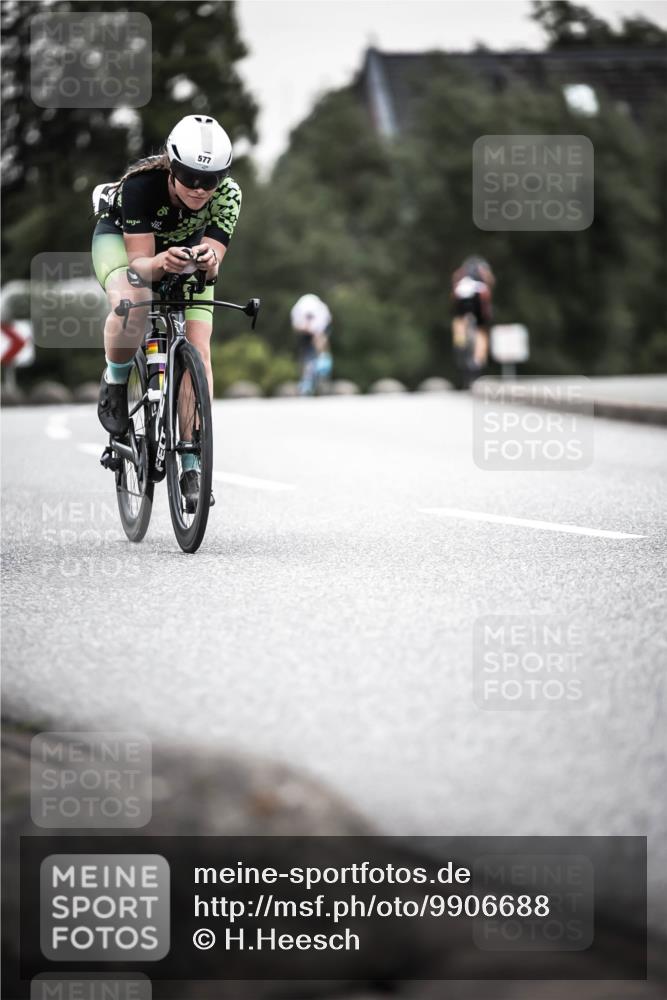 21.06.2026 - 29. Vierlanden-Triathlon H.Heesch http://msf.ph/oto/9906688 21.06.2026 10:25:02 Radfahren 42, 210, 253, 480, 577 meine-sportfotos.de