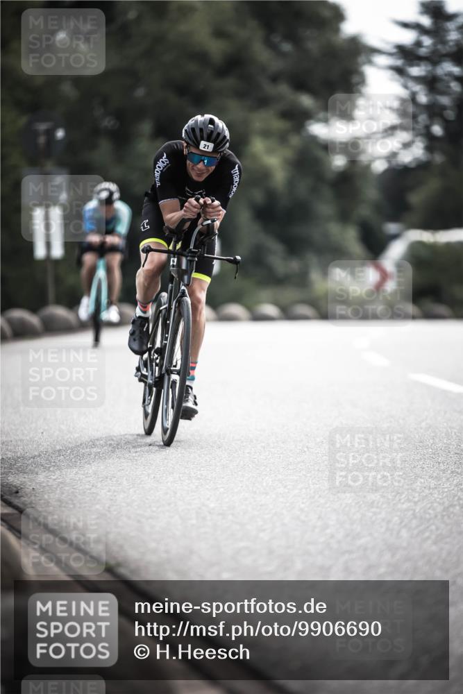 21.06.2026 - 29. Vierlanden-Triathlon H.Heesch http://msf.ph/oto/9906690 21.06.2026 09:20:54 Radfahren 21, 38, 57, 67, 82, 142 meine-sportfotos.de