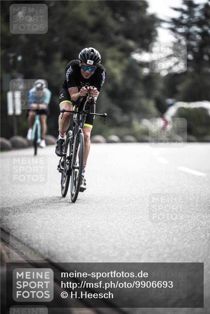 21.06.2026 - 29. Vierlanden-Triathlon H.Heesch http://msf.ph/oto/9906693 21.06.2026 09:20:55 Radfahren 21, 38, 57, 67, 82, 142 meine-sportfotos.de