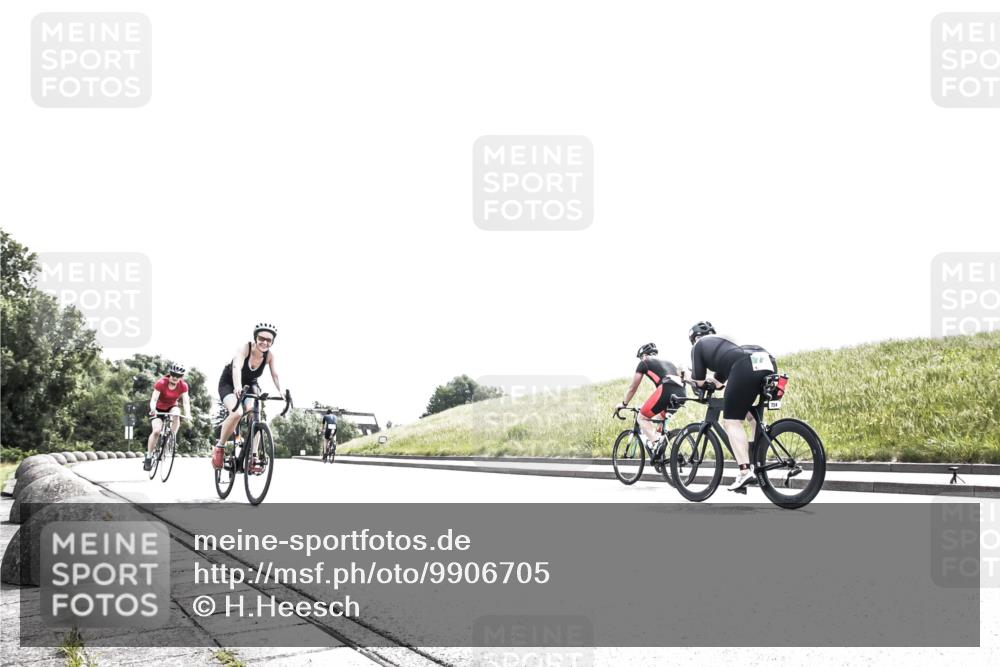 21.06.2026 - 29. Vierlanden-Triathlon H.Heesch http://msf.ph/oto/9906705 21.06.2026 11:37:17 Radfahren 834, 856, 861 meine-sportfotos.de