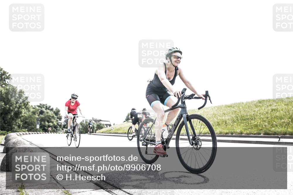 21.06.2026 - 29. Vierlanden-Triathlon H.Heesch http://msf.ph/oto/9906708 21.06.2026 11:37:17 Radfahren 834, 856, 861 meine-sportfotos.de