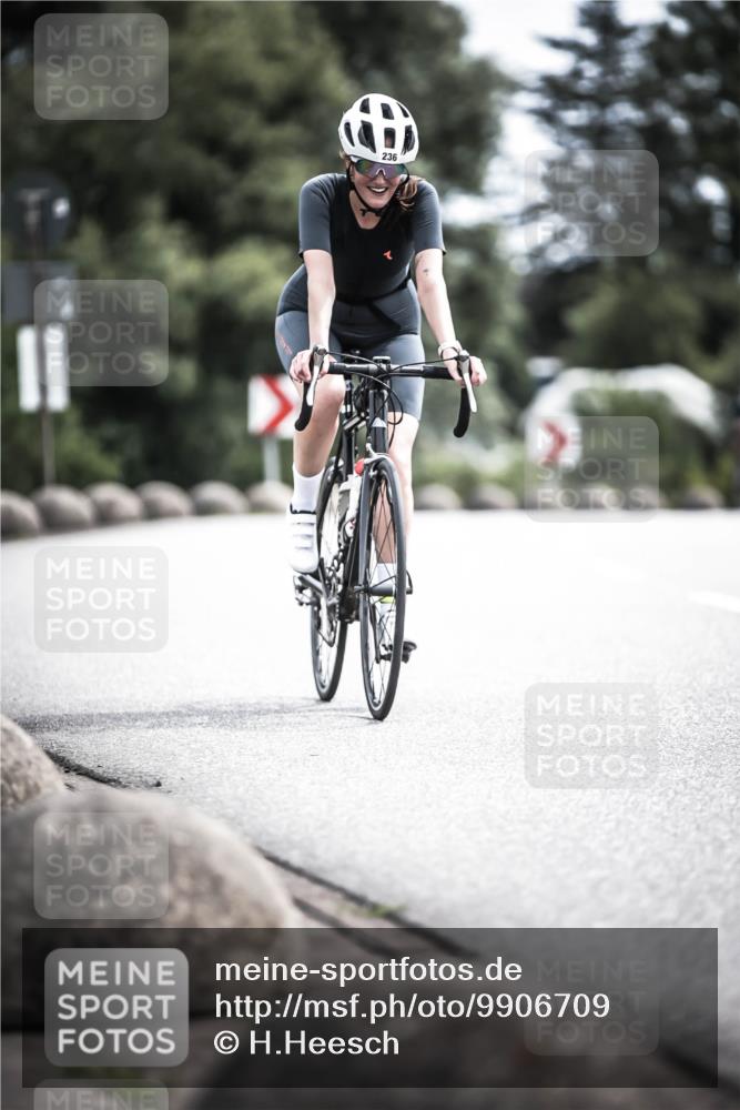 21.06.2026 - 29. Vierlanden-Triathlon H.Heesch http://msf.ph/oto/9906709 21.06.2026 11:41:33 Radfahren 137, 138, 236, 299, 649, 655, 659, 712, 744 meine-sportfotos.de