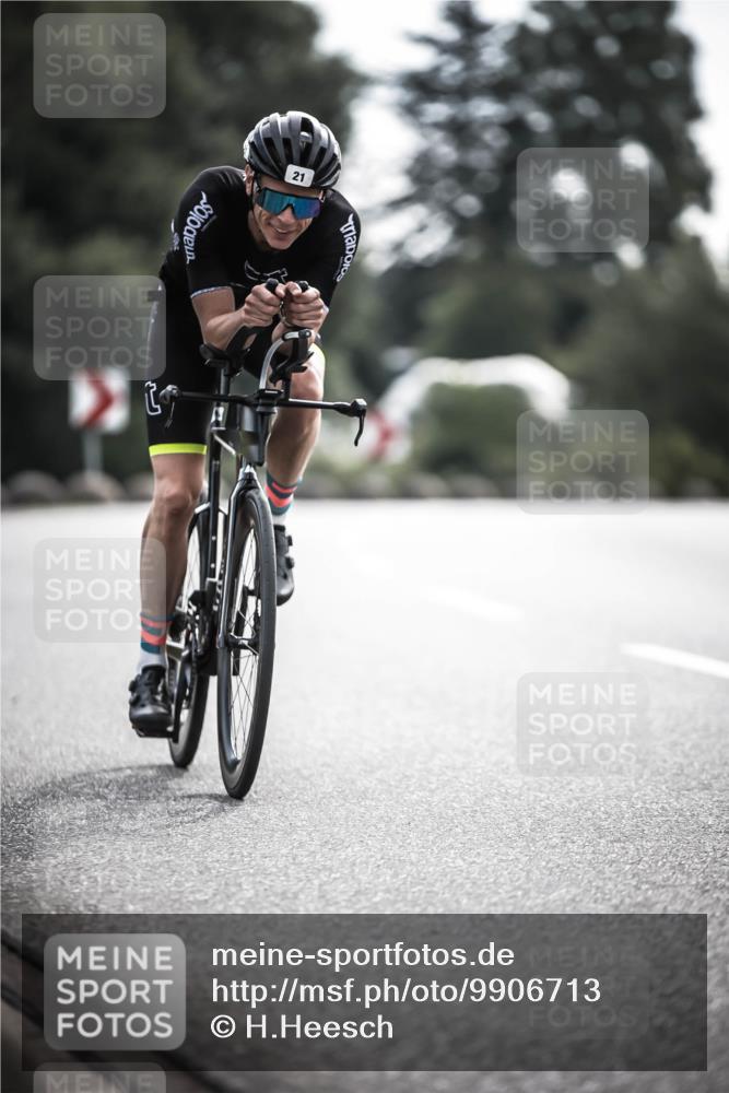21.06.2026 - 29. Vierlanden-Triathlon H.Heesch http://msf.ph/oto/9906713 21.06.2026 09:20:55 Radfahren 21, 38, 57, 67, 82, 142 meine-sportfotos.de