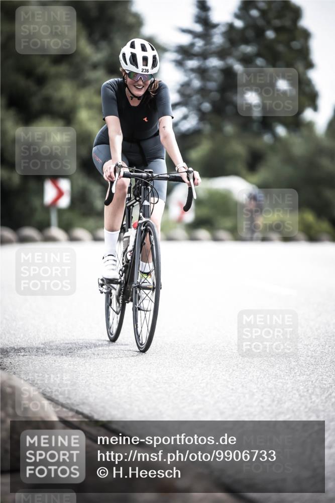 21.06.2026 - 29. Vierlanden-Triathlon H.Heesch http://msf.ph/oto/9906733 21.06.2026 11:41:34 Radfahren 137, 138, 236, 299, 649, 655, 659, 712, 744 meine-sportfotos.de