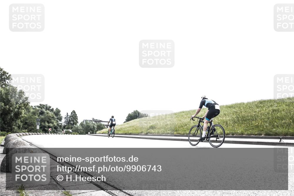 21.06.2026 - 29. Vierlanden-Triathlon H.Heesch http://msf.ph/oto/9906743 21.06.2026 11:39:42 Radfahren  meine-sportfotos.de