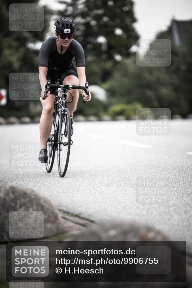 21.06.2026 - 29. Vierlanden-Triathlon H.Heesch http://msf.ph/oto/9906755 21.06.2026 10:25:04 Radfahren 42, 210, 253, 480, 577 meine-sportfotos.de