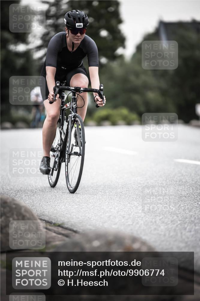 21.06.2026 - 29. Vierlanden-Triathlon H.Heesch http://msf.ph/oto/9906774 21.06.2026 10:25:04 Radfahren 42, 210, 253, 480, 577 meine-sportfotos.de