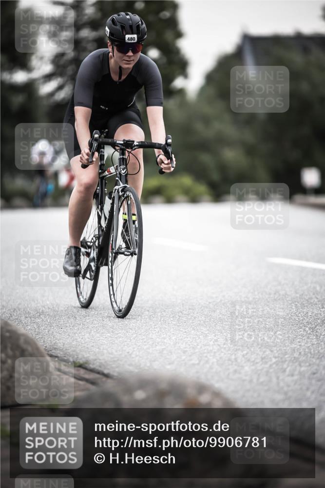 21.06.2026 - 29. Vierlanden-Triathlon H.Heesch http://msf.ph/oto/9906781 21.06.2026 10:25:04 Radfahren 42, 210, 253, 480, 577 meine-sportfotos.de