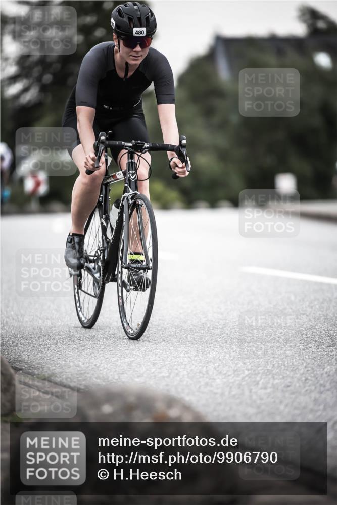 21.06.2026 - 29. Vierlanden-Triathlon H.Heesch http://msf.ph/oto/9906790 21.06.2026 10:25:04 Radfahren 42, 210, 253, 480, 577 meine-sportfotos.de