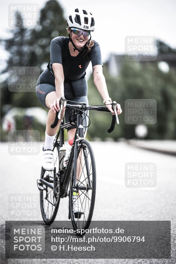 21.06.2026 - 29. Vierlanden-Triathlon H.Heesch http://msf.ph/oto/9906794 21.06.2026 11:41:34 Radfahren 137, 138, 236, 299, 649, 655, 659, 712, 744 meine-sportfotos.de