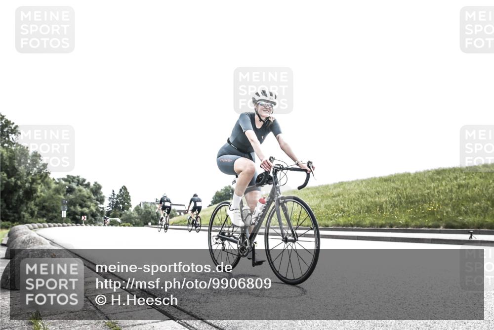 21.06.2026 - 29. Vierlanden-Triathlon H.Heesch http://msf.ph/oto/9906809 21.06.2026 11:41:35 Radfahren 137, 138, 236, 299, 649, 655, 659, 744 meine-sportfotos.de