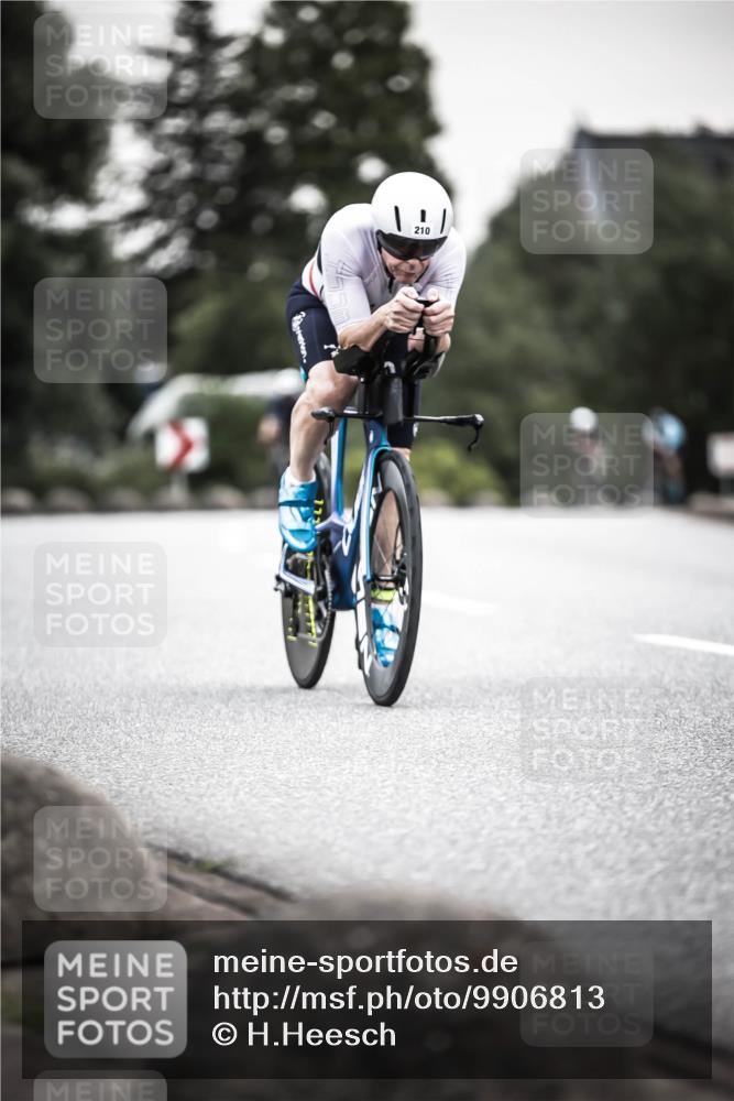21.06.2026 - 29. Vierlanden-Triathlon H.Heesch http://msf.ph/oto/9906813 21.06.2026 10:25:08 Radfahren 42, 76, 77, 98, 107, 210 meine-sportfotos.de