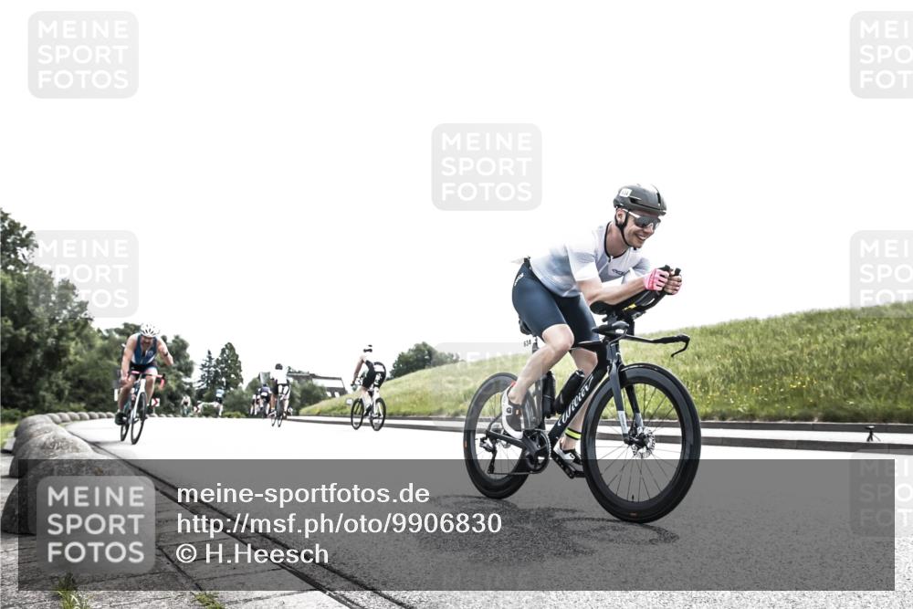21.06.2026 - 29. Vierlanden-Triathlon H.Heesch http://msf.ph/oto/9906830 21.06.2026 11:41:44 Radfahren 634, 682, 691 meine-sportfotos.de