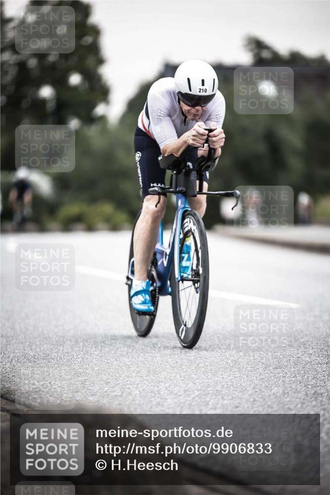 21.06.2026 - 29. Vierlanden-Triathlon H.Heesch http://msf.ph/oto/9906833 21.06.2026 10:25:08 Radfahren 42, 76, 77, 98, 107, 210 meine-sportfotos.de