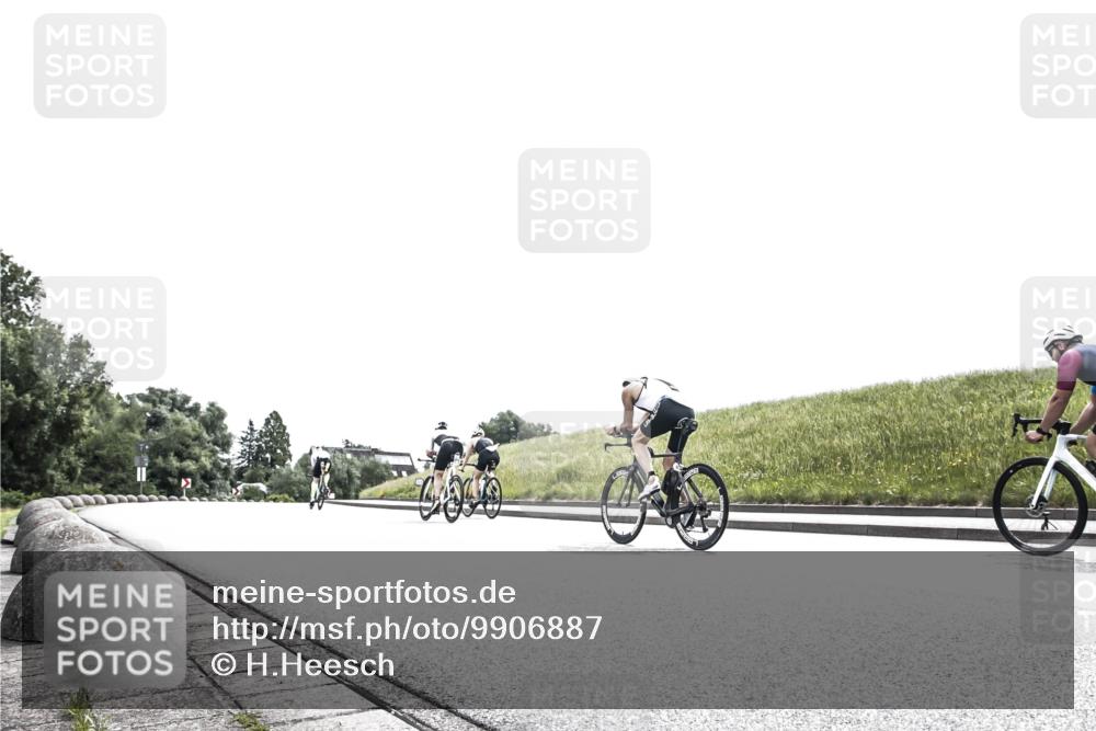21.06.2026 - 29. Vierlanden-Triathlon H.Heesch http://msf.ph/oto/9906887 21.06.2026 11:45:48 Radfahren 680 meine-sportfotos.de