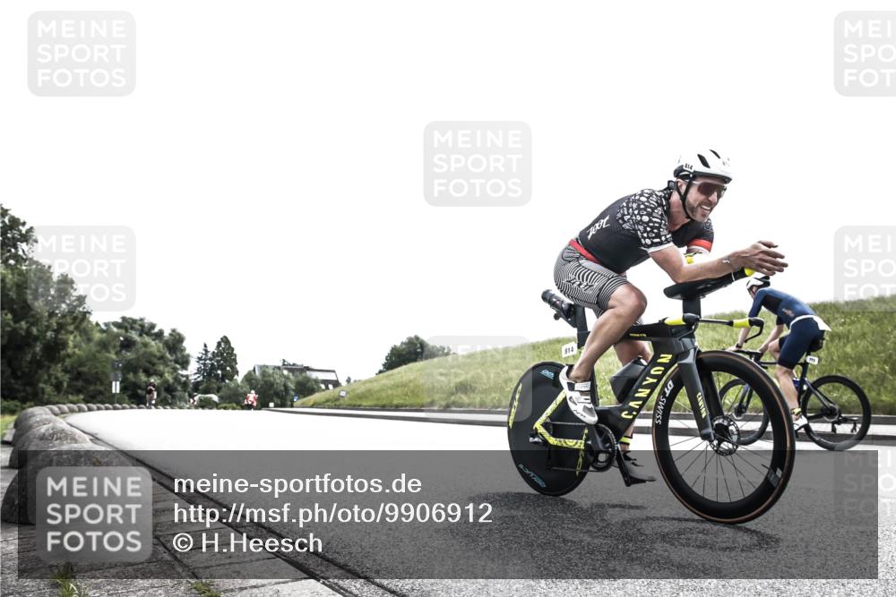 21.06.2026 - 29. Vierlanden-Triathlon H.Heesch http://msf.ph/oto/9906912 21.06.2026 11:46:01 Radfahren 17, 644, 724, 787, 814, 877 meine-sportfotos.de