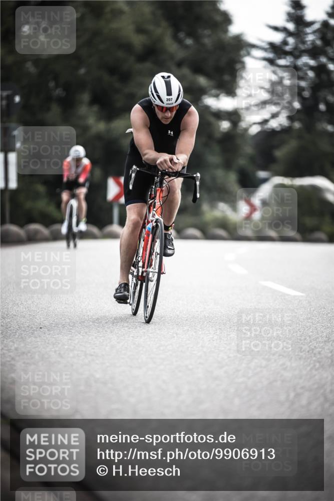 21.06.2026 - 29. Vierlanden-Triathlon H.Heesch http://msf.ph/oto/9906913 21.06.2026 09:21:25 Radfahren 136, 141, 164, 207, 239, 272 meine-sportfotos.de