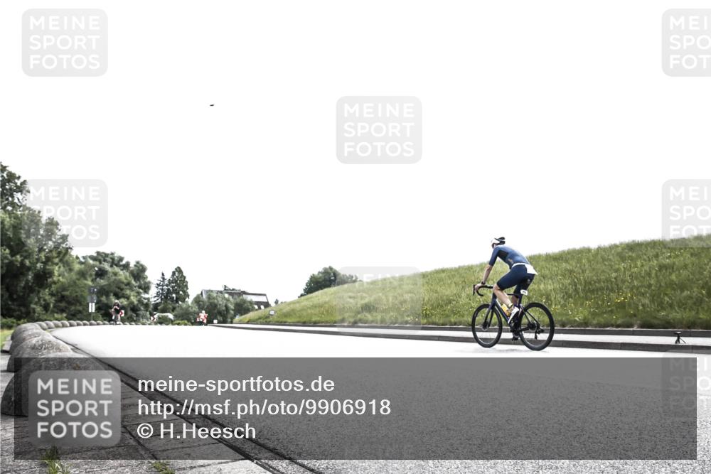 21.06.2026 - 29. Vierlanden-Triathlon H.Heesch http://msf.ph/oto/9906918 21.06.2026 11:46:01 Radfahren 17, 644, 724, 787, 814, 877 meine-sportfotos.de