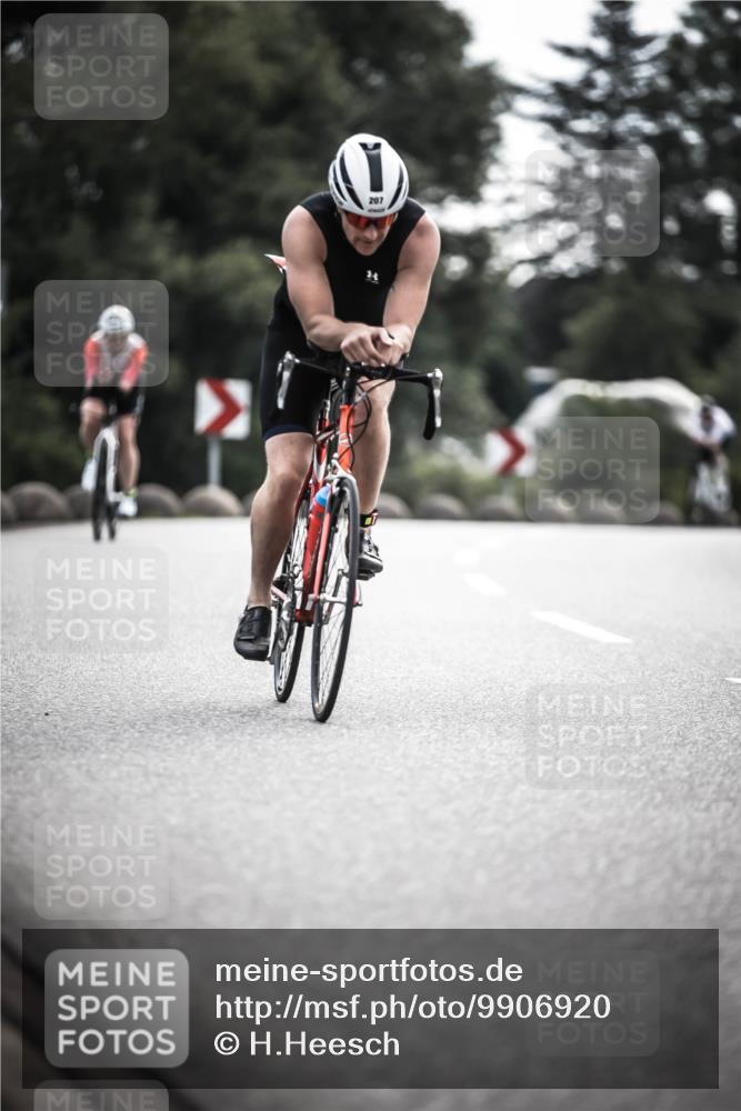 21.06.2026 - 29. Vierlanden-Triathlon H.Heesch http://msf.ph/oto/9906920 21.06.2026 09:21:25 Radfahren 136, 141, 164, 207, 239, 272 meine-sportfotos.de