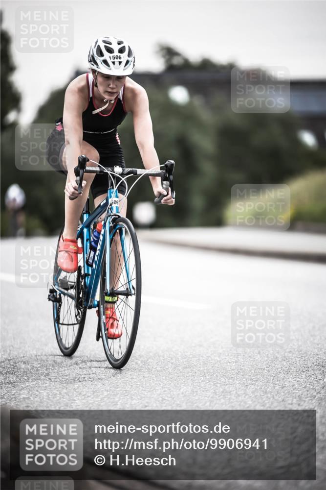 21.06.2026 - 29. Vierlanden-Triathlon H.Heesch http://msf.ph/oto/9906941 21.06.2026 10:25:18 Radfahren 76, 77, 98, 107, 168, 506, 521, 602 meine-sportfotos.de